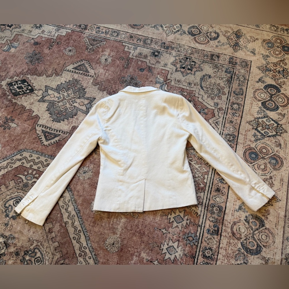 Amanda & Chelsea Soft White Blazer, Size 6 - Picture 2 of 6
